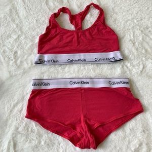 Calvin Klein set